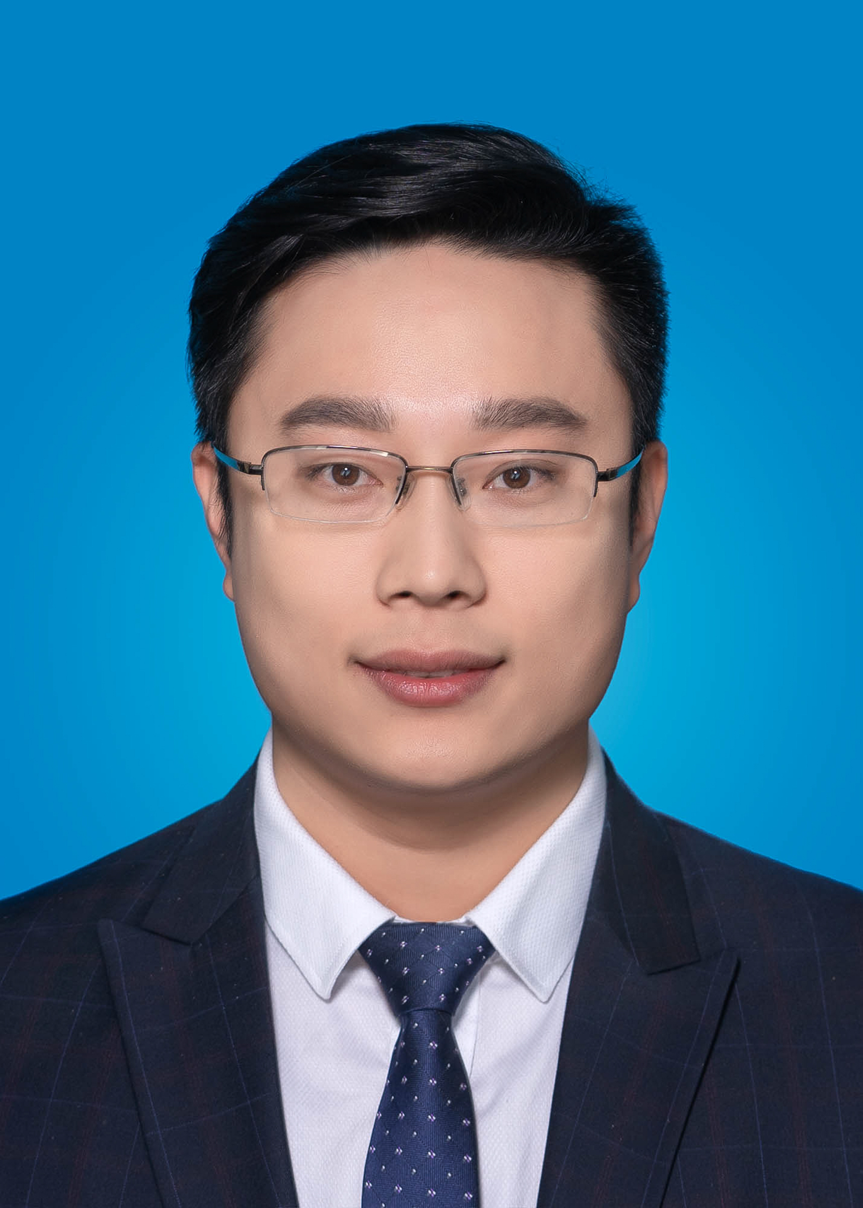 何静飞.png